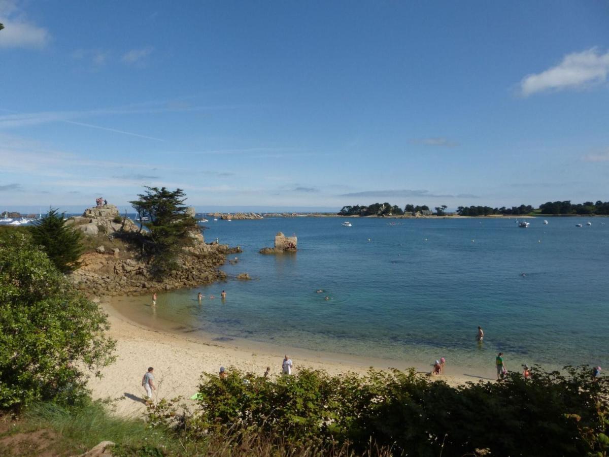 On The Rosa Granite Coast Hébergement de vacances *